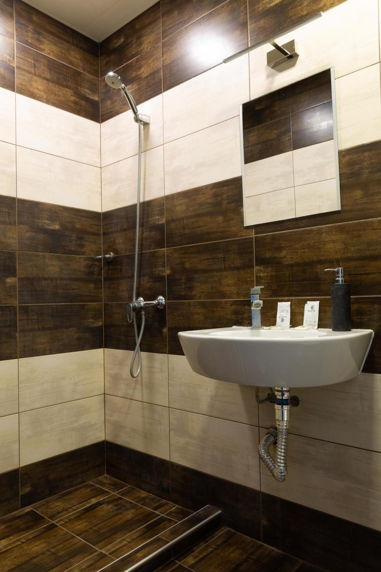 La Piazza Hotel Шумен Екстер'єр фото